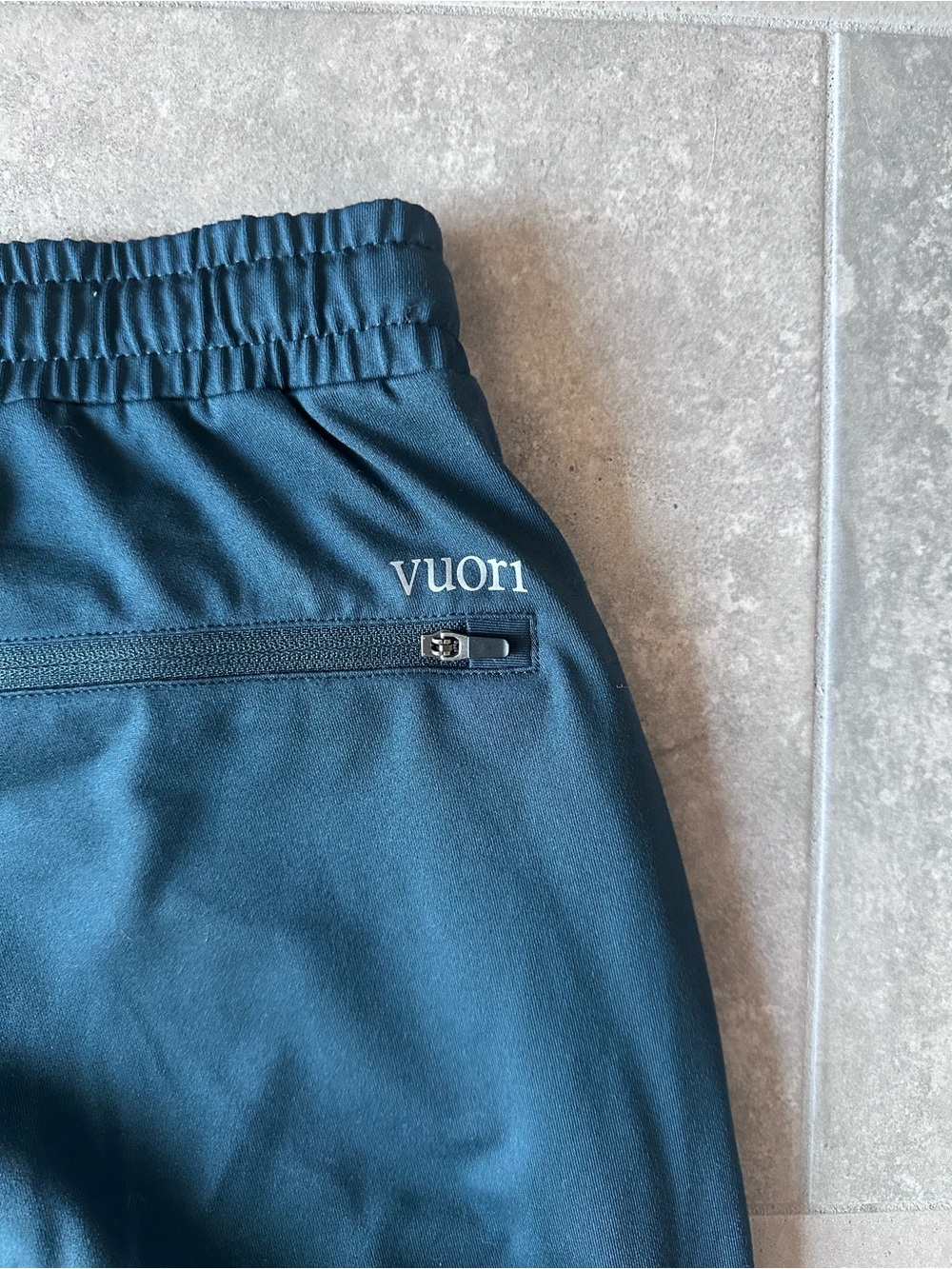 Vuori Deep Blue Men's Jogger Pants with Drawstring - Picture 4 of 4